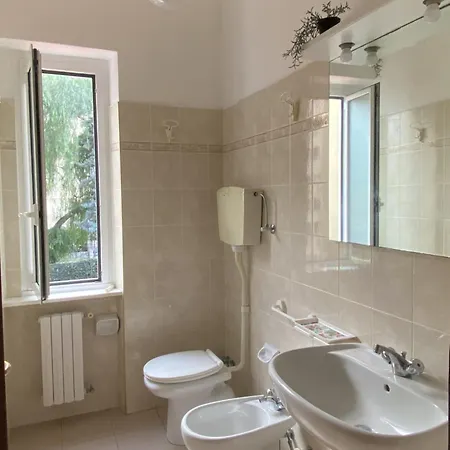 Eucalypti11 - Ampio Ristrutturato Con 3 Camere, 2 Bagni, Terrazzo, Balcone Apartmán