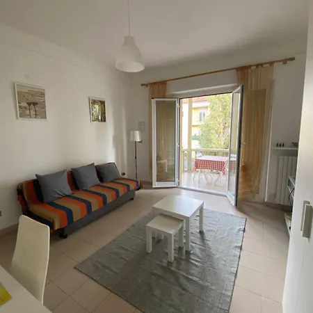 Eucalypti11 - Ampio Ristrutturato Con 3 Camere, 2 Bagni, Terrazzo, Balcone