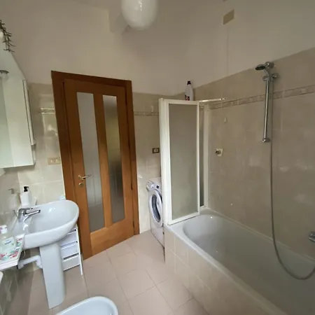 Eucalypti11 - Ampio Ristrutturato Con 3 Camere, 2 Bagni, Terrazzo, Balcone Apartmán *