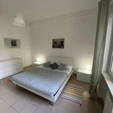 Eucalypti11 - Ampio Ristrutturato Con 3 Camere, 2 Bagni, Terrazzo, Balcone *