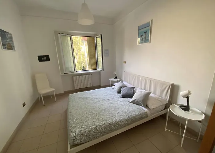 Eucalypti11 - Ampio Ristrutturato Con 3 Camere, 2 Bagni, Terrazzo, Balcone Apartment *