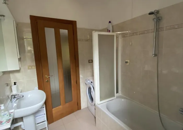 Eucalypti11 - Ampio Ristrutturato Con 3 Camere, 2 Bagni, Terrazzo, Balcone Apartment *