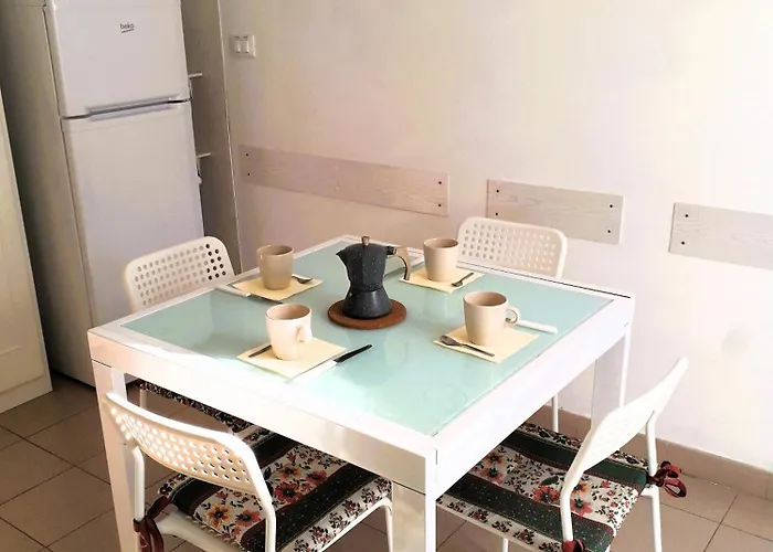 Eucalypti11 - Ampio Ristrutturato Con 3 Camere, 2 Bagni, Terrazzo, Balcone * Loano