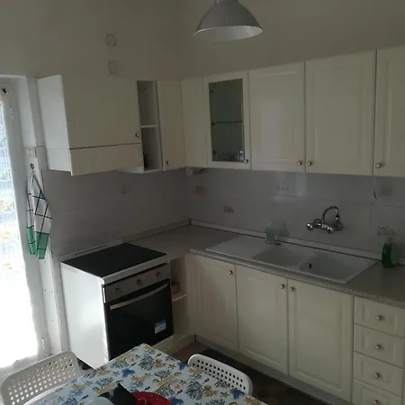 Eucalypti11 - Ampio Ristrutturato Con 3 Camere, 2 Bagni, Terrazzo, Balcone * Loano