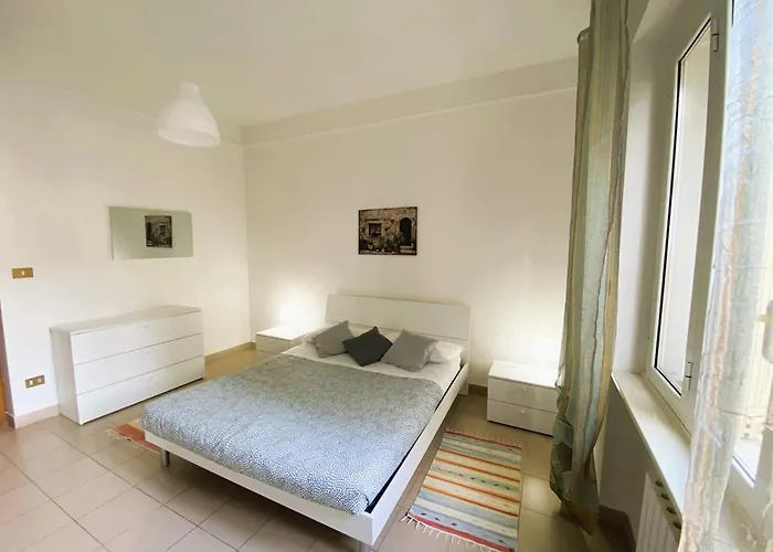 Eucalypti11 - Ampio Ristrutturato Con 3 Camere, 2 Bagni, Terrazzo, Balcone 로아노